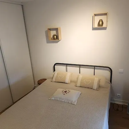 Le Cocon Du Cantal Сasa de vacaciones *